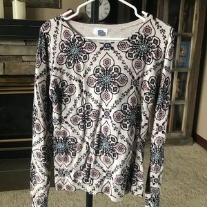 Patterned light sweater